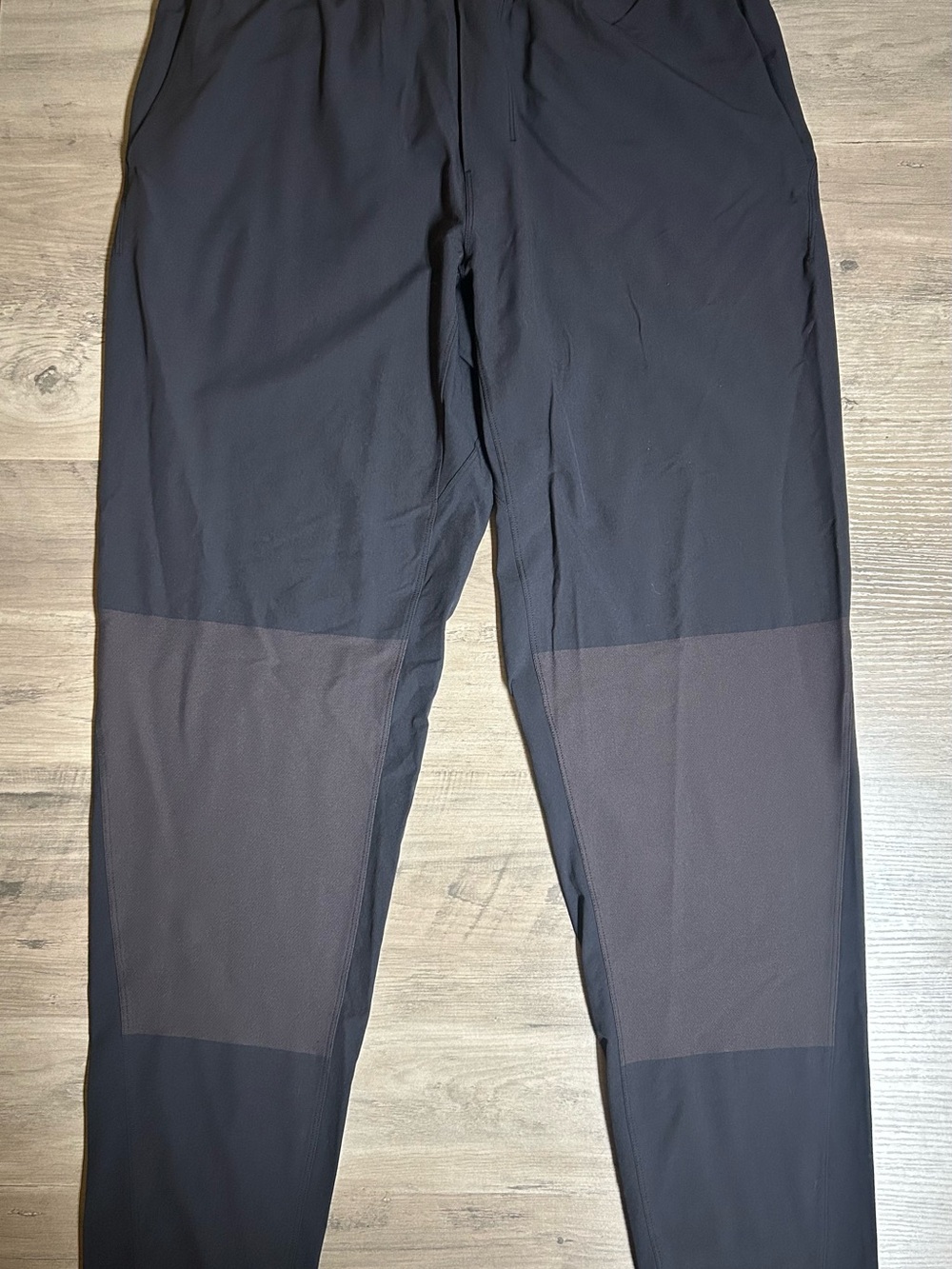 Lululemon Men's Grind Down Black Joggers with Dark Gray Knee Panels